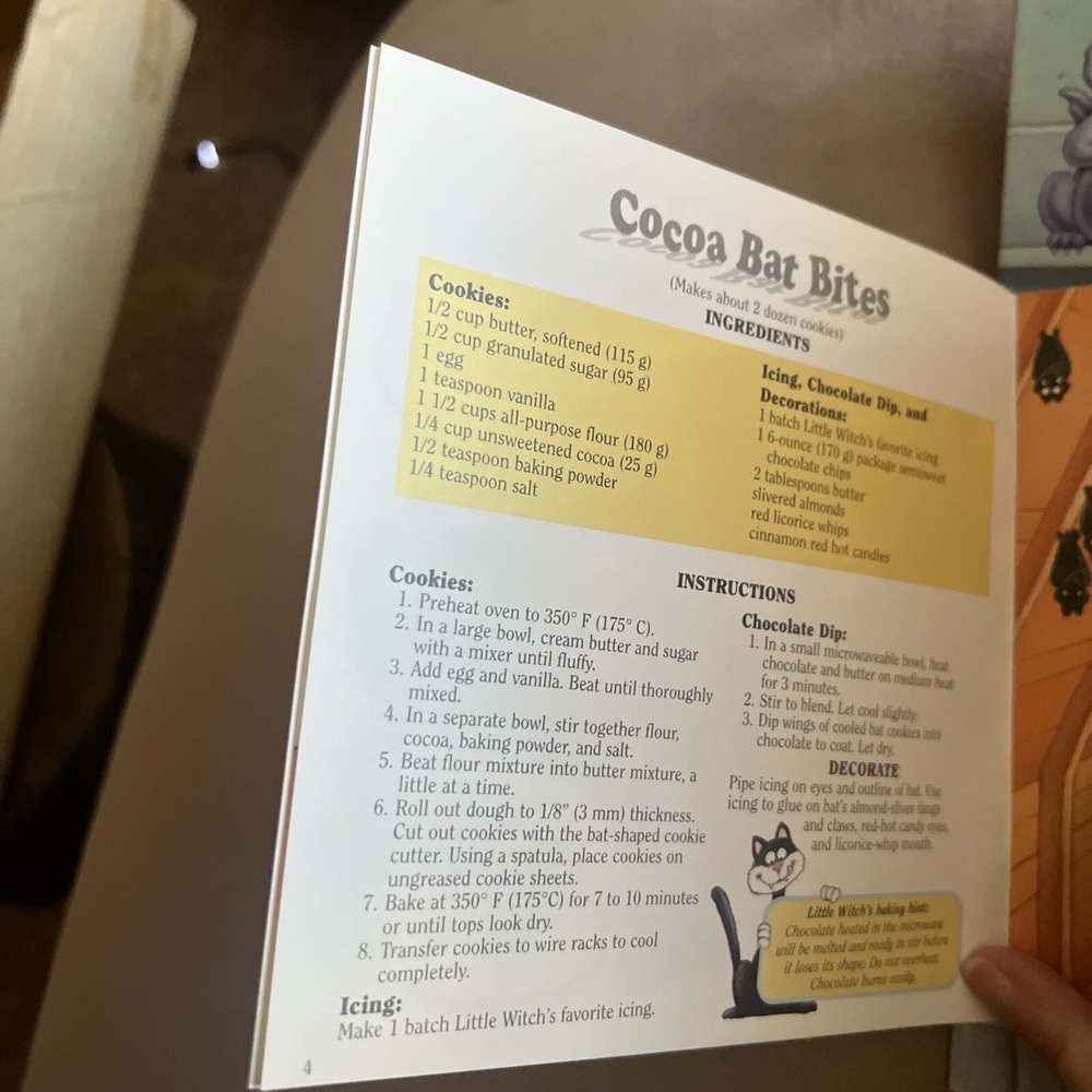Creepy Cookies: Halloween Cookie Cutter Set & Recipe Book By Reader's Digest 96 - Picture 10 of 11